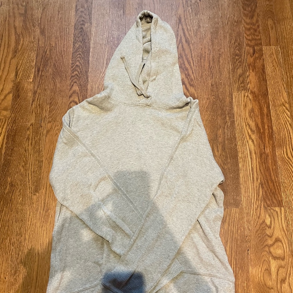 Everlane sweatshirt